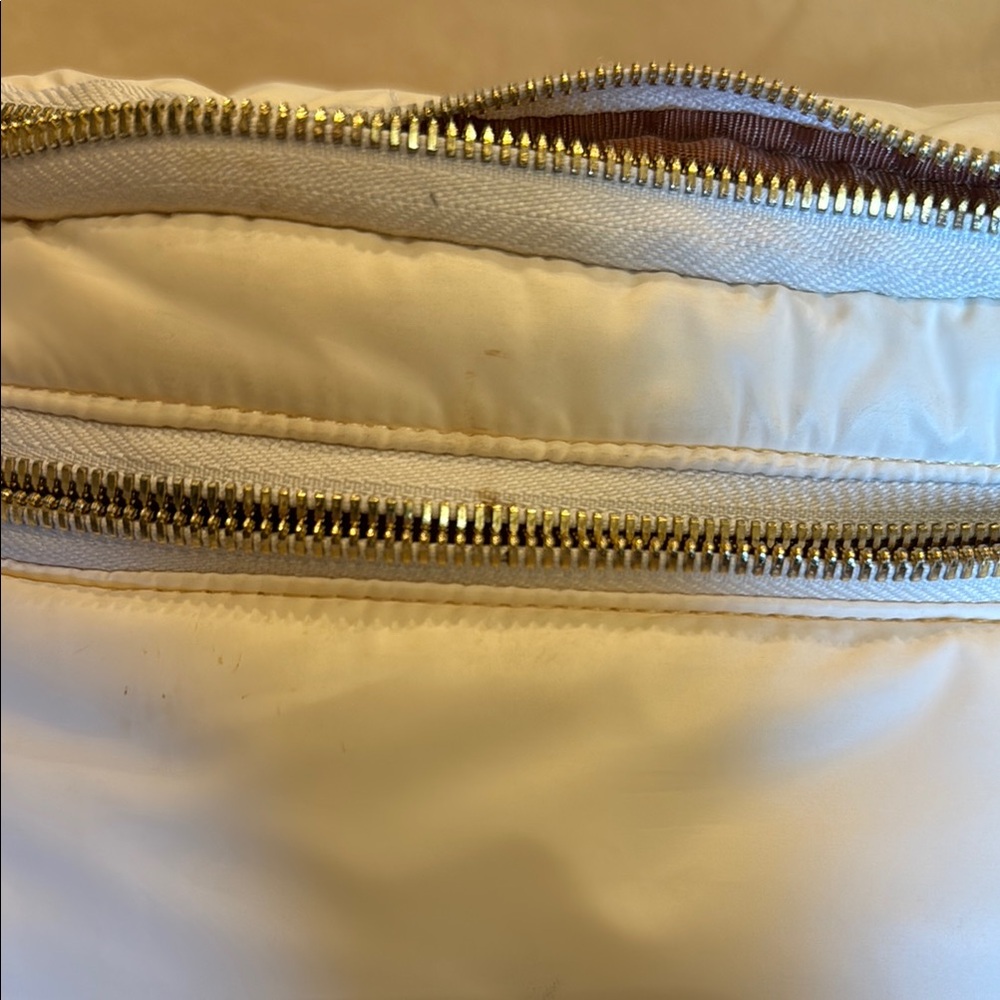 Caraa Cream Crossbody Bag - Picture 2 of 4